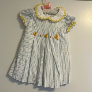 Claire & Charlie ducks in a row, size 3.